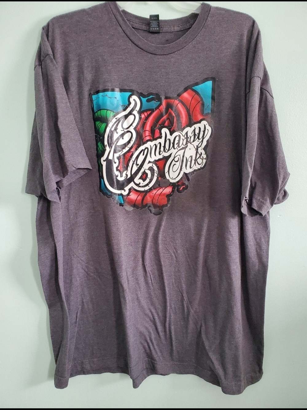 Short-Sleeve Graphic Tee — Grey